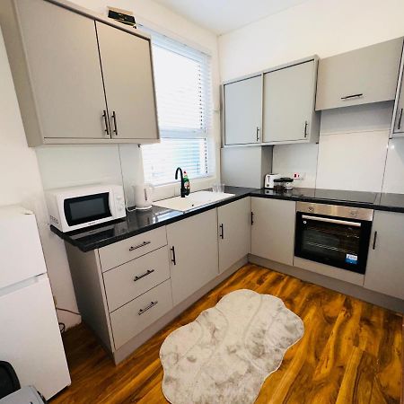 Newley Refurbished One Bedroom Flat Hastings Exterior photo
